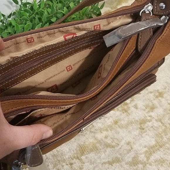 Stone mountain shoulder strap brown purse - Picture 4 of 7